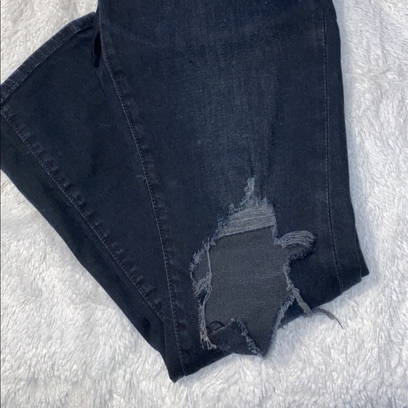 Lucky Brand Boyfriend Jeans - Picture 2 of 2